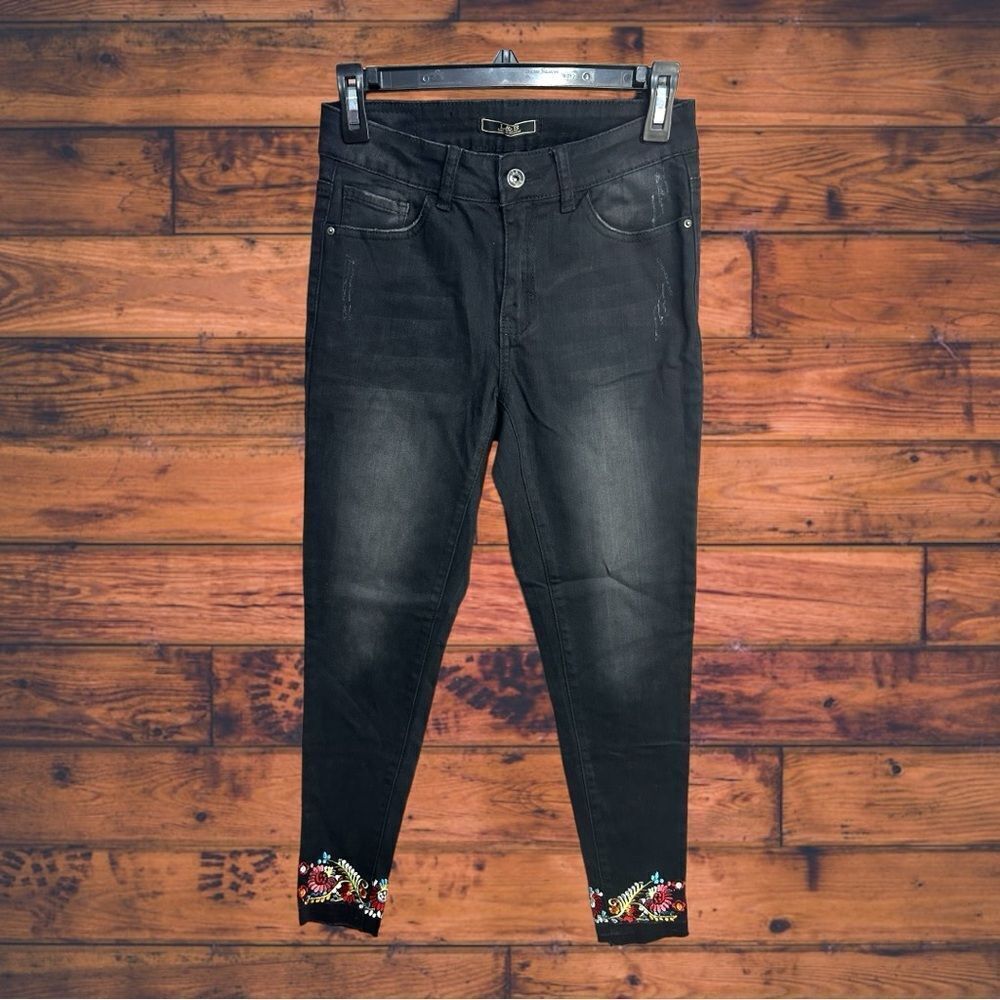 Embroidered Hem Ankle Jeans Women's 6